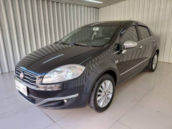 FIAT LINEA 1.8 ESSENCE 16V FLEX 4P MANUAL FIAT LINEA 1.8 ESSENCE 16V FLEX 4P MANUAL